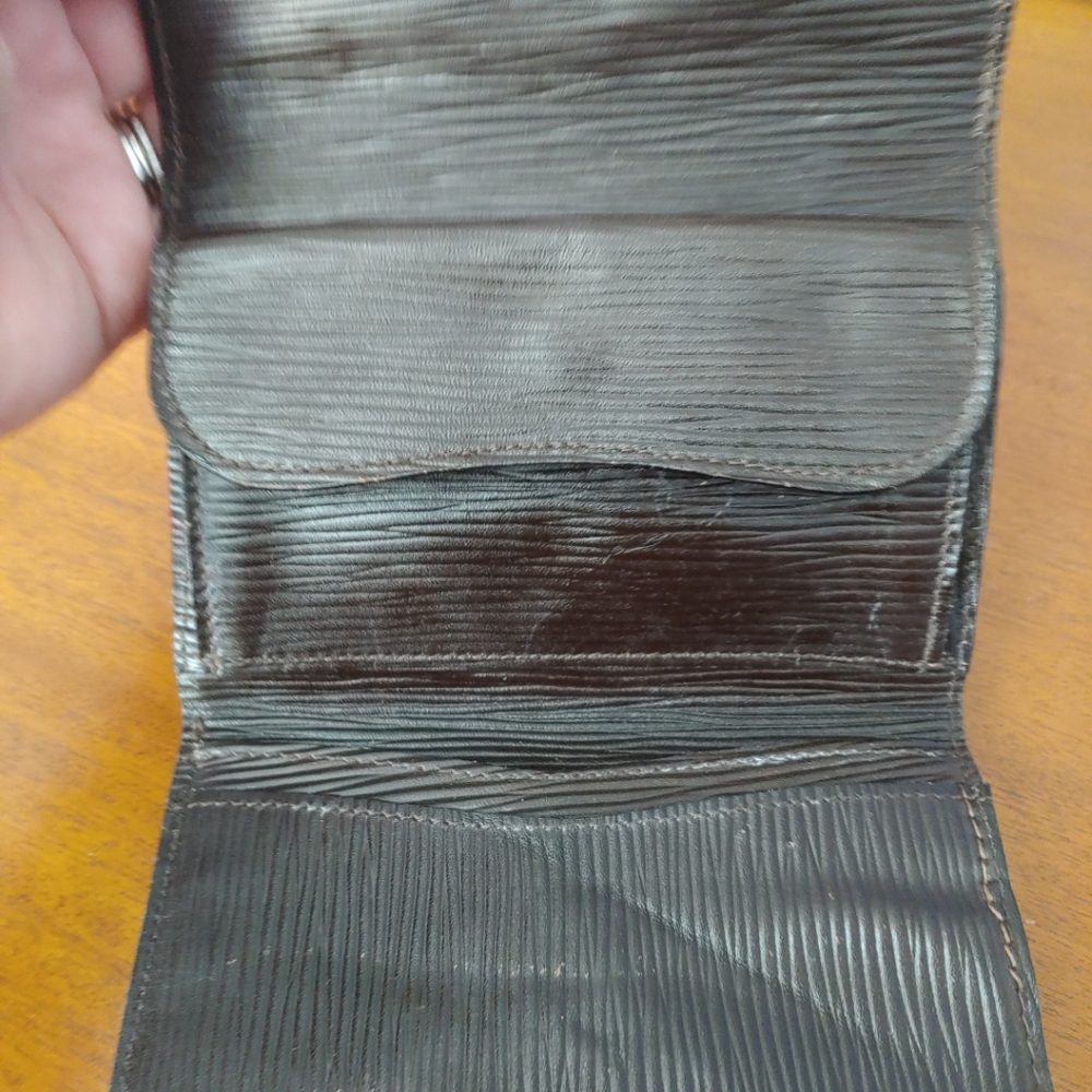FENDI FF WALLET. EUC - Picture 5 of 12